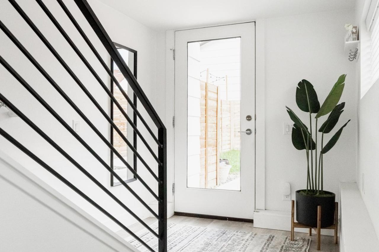 Modern Chic - Spacious Duplex - Highlands